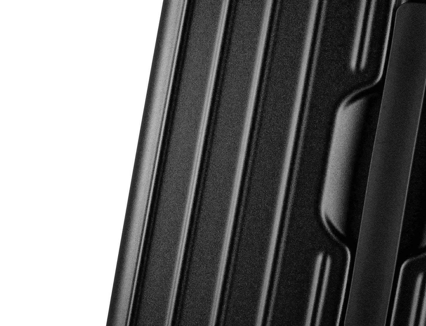 Black Voyage 28" AirTrunk Pro 120L Vacuum-Seal Suitcase