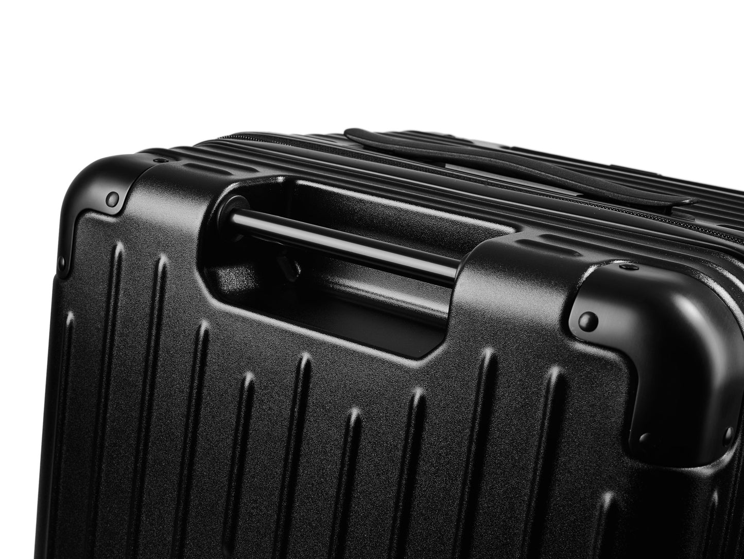 Black Voyage 28" AirTrunk Pro 120L Vacuum-Seal Suitcase