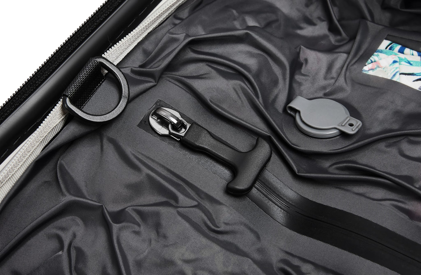 Black Voyage 28" AirTrunk Pro 120L Vacuum-Seal Suitcase